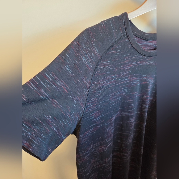 Lululemon Mens Metal Vent Tee - Picture 6 of 8